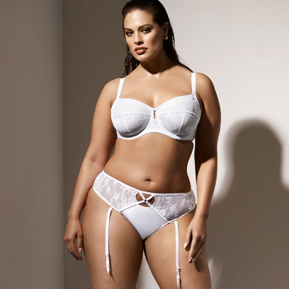 NWT Ashley Graham White Lace Thong